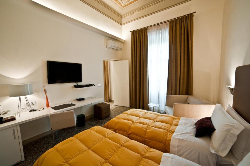 לינה וארוחת בוקר רג'יו די קאלאבריה Town House Cavour חדר תמונה