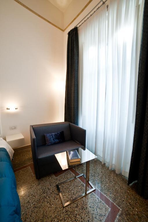 לינה וארוחת בוקר רג'יו די קאלאבריה Town House Cavour חדר תמונה