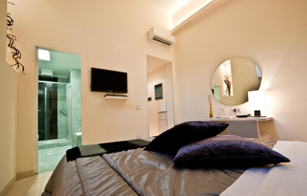 לינה וארוחת בוקר רג'יו די קאלאבריה Town House Cavour חדר תמונה