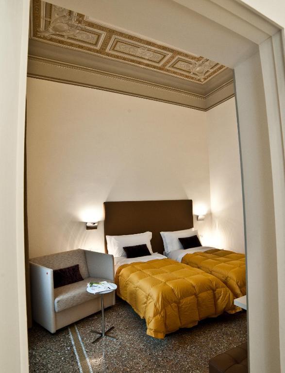 לינה וארוחת בוקר רג'יו די קאלאבריה Town House Cavour חדר תמונה